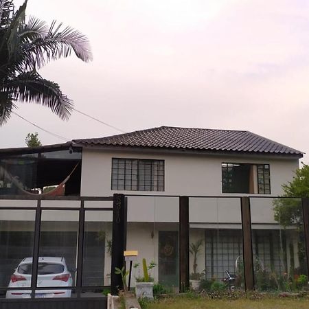 Casa Klos - Quartos Amplos Curitiba Ngoại thất bức ảnh