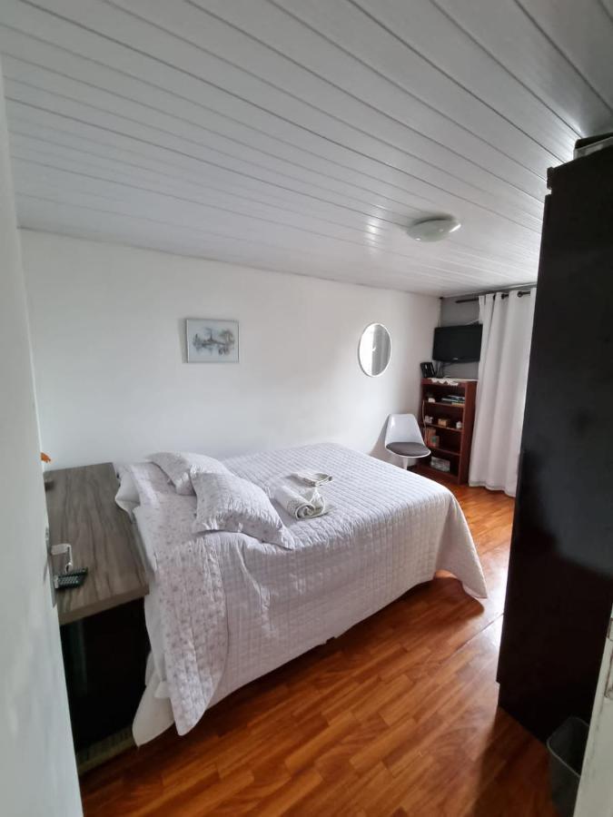 Casa Klos - Quartos Amplos Curitiba Phòng bức ảnh